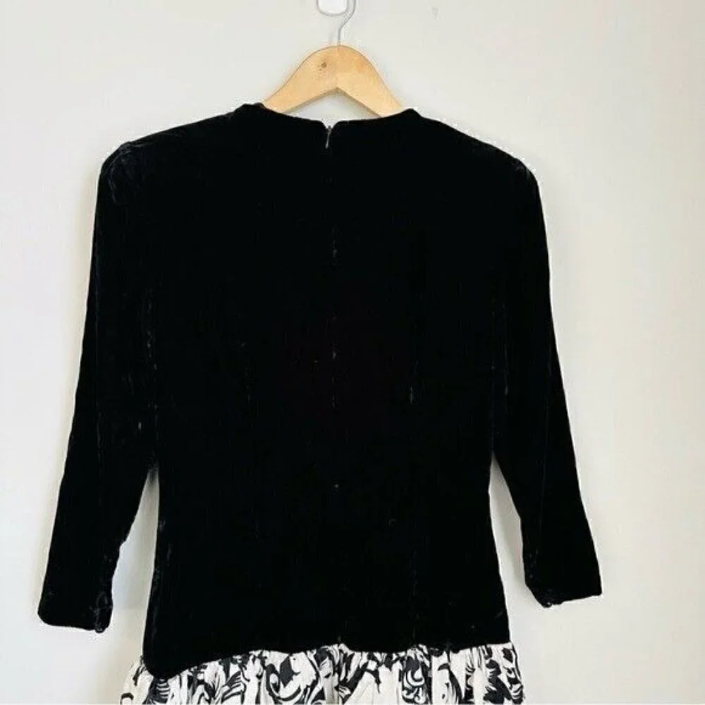 VTG Maggy London 90's Black and White Floral Long Sleeve Velvet Dress Bubble Hem